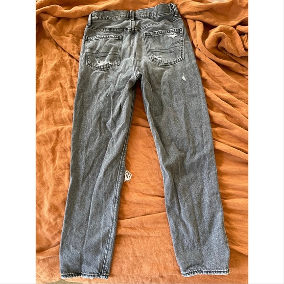 AE Ripped Highest Waist Mom Jean - Picture 3 of 5